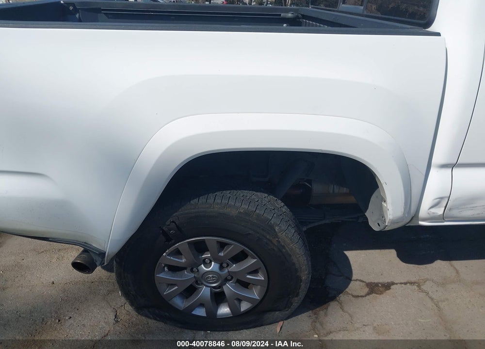 2017 TOYOTA TACOMA SR5 VIN: 5TFAX5GN2HX091600