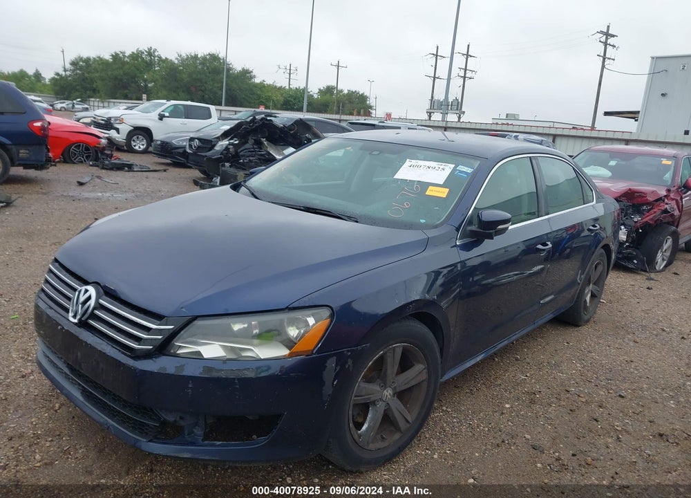 2013 VOLKSWAGEN PASSAT VIN: 1VWBP7A39DC067672