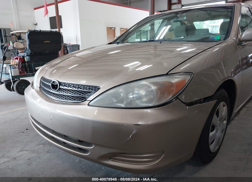 2002 TOYOTA CAMRY LE VIN: 4T1BE32K92U077046
