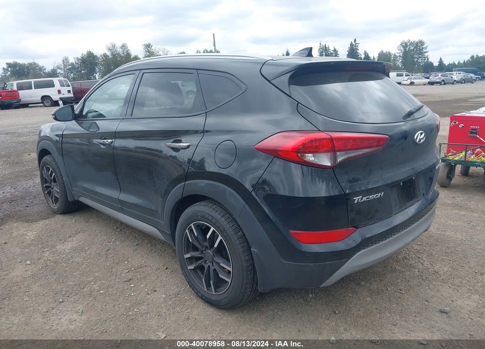 2017 HYUNDAI TUCSON VIN: KM8J3CA20HU294657