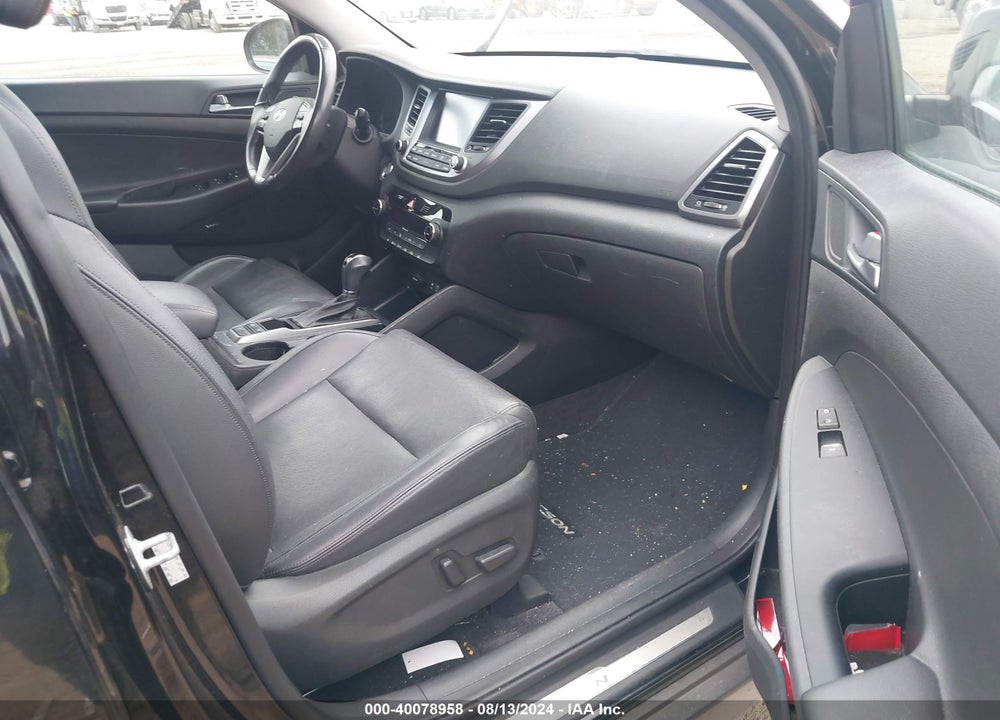 2017 HYUNDAI TUCSON VIN: KM8J3CA20HU294657