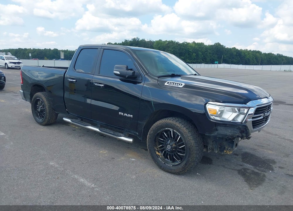 2019 RAM 1500 BIG HORN/LONE STAR QUAD CAB 4X4 6'4 BOX VIN: 1C6SRFBT7KN764269