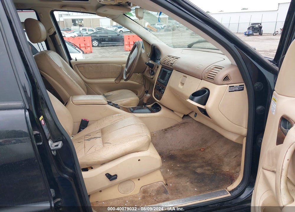 2001 MERCEDES-BENZ ML 320 VIN: 4JGAB54E11A263221