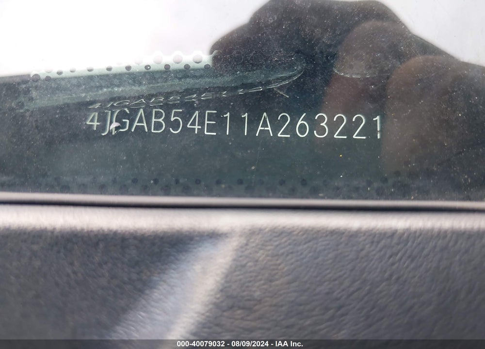 2001 MERCEDES-BENZ ML 320 VIN: 4JGAB54E11A263221