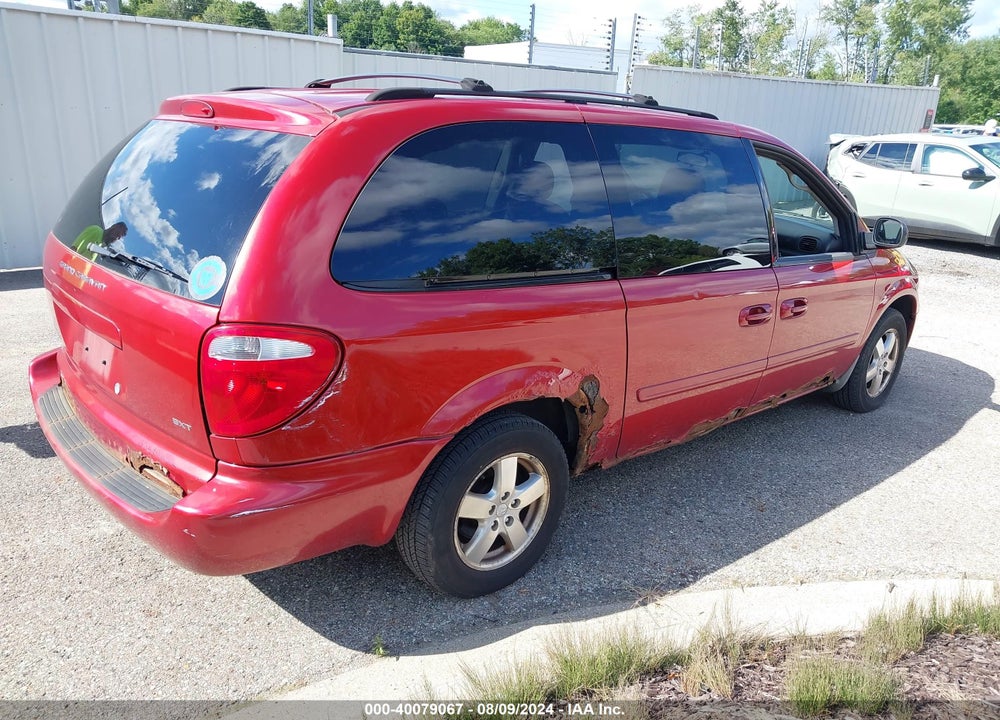 2007 DODGE GRAND CARAVAN SXT VIN: 2D4GP44L37R204235
