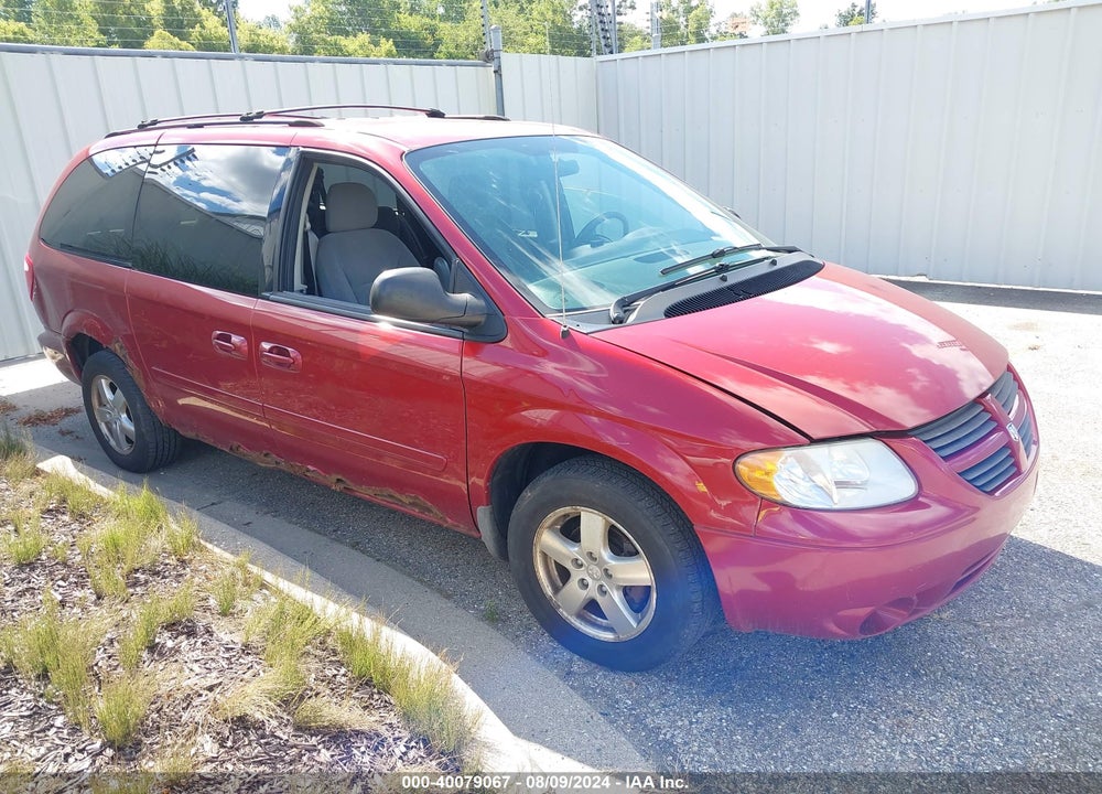 2007 DODGE GRAND CARAVAN SXT VIN: 2D4GP44L37R204235