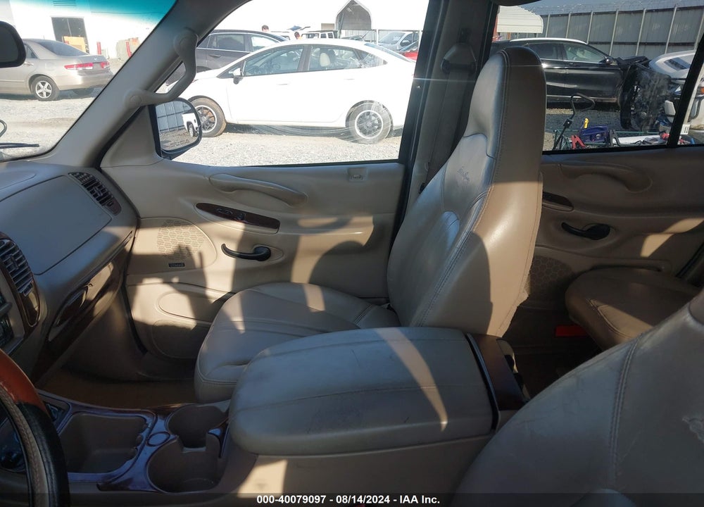 2001 FORD EXPEDITION EDDIE BAUER VIN: 1FMRU17L71LB08998