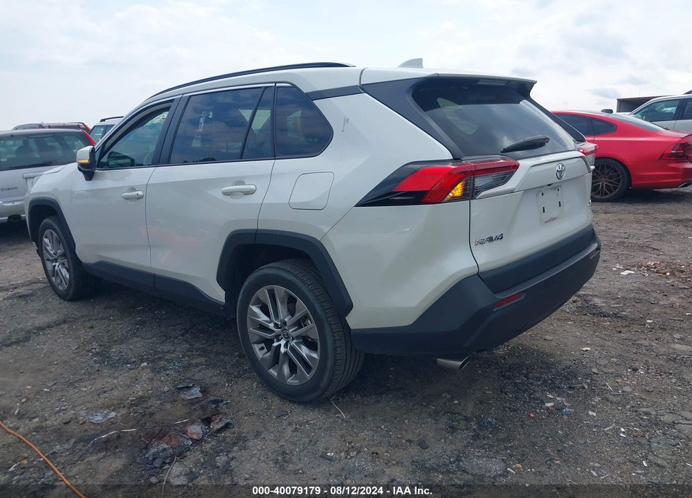 2022 TOYOTA RAV4 XLE PREMIUM VIN: 2T3C1RFV5NW214129