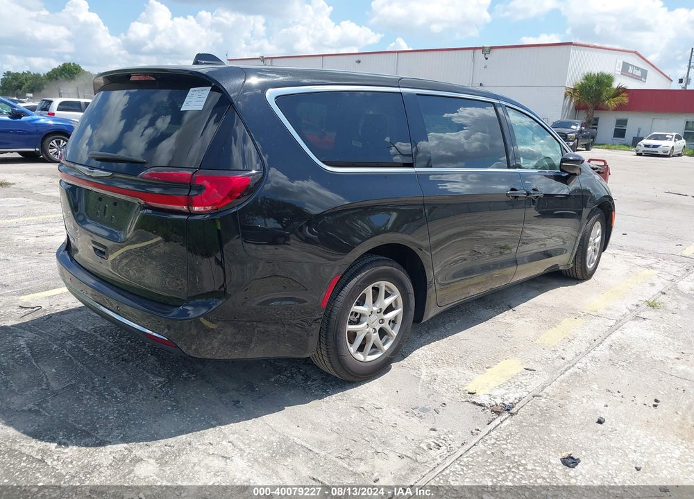 2024 CHRYSLER PACIFICA TOURING L VIN: 2C4RC1BG9RR128495