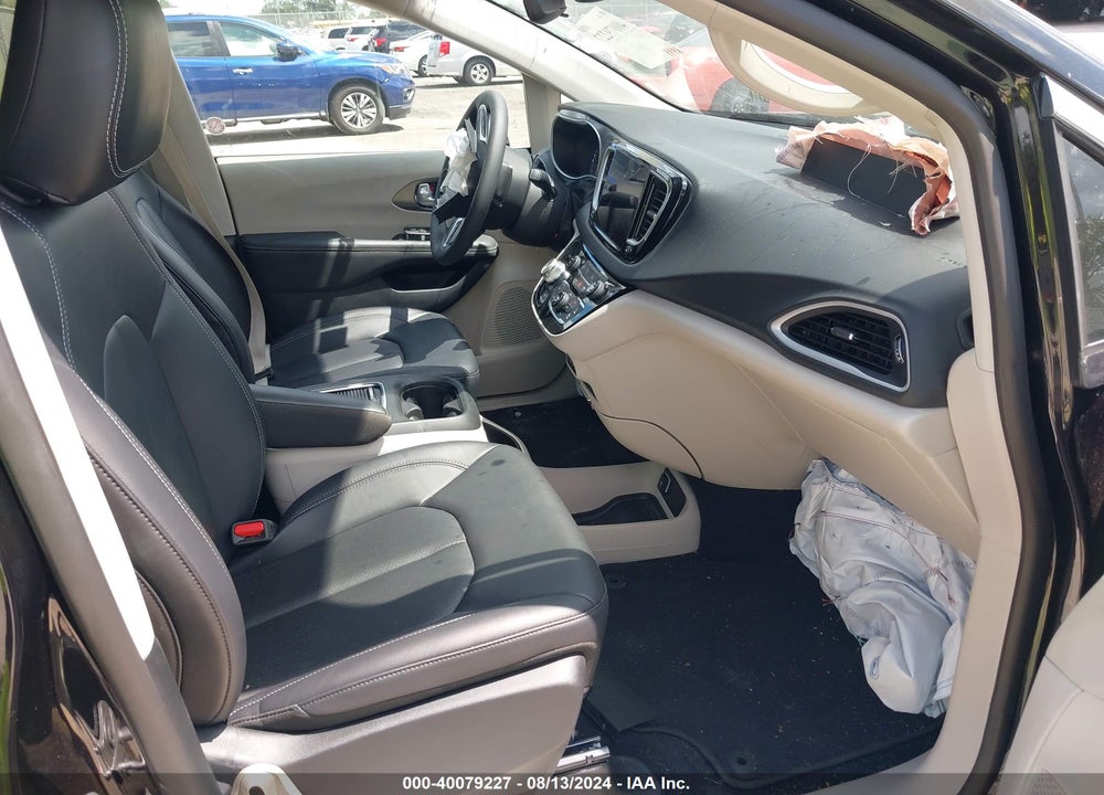 2024 CHRYSLER PACIFICA TOURING L VIN: 2C4RC1BG9RR128495