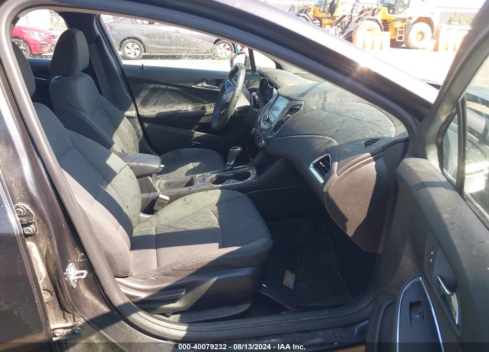 2017 CHEVROLET CRUZE LT AUTO VIN: 1G1BE5SM0H7161029