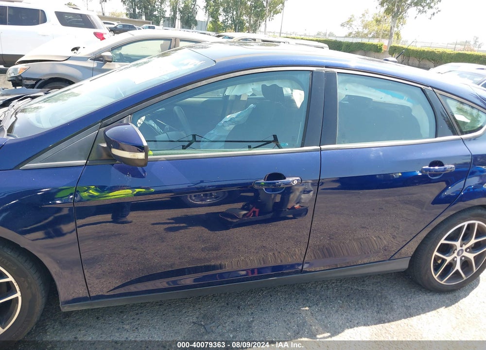 2017 FORD FOCUS SEL VIN: 1FADP3M24HL236127