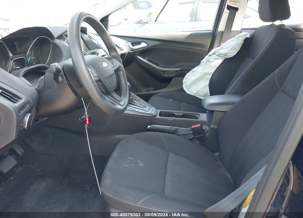 2017 FORD FOCUS SEL VIN: 1FADP3M24HL236127