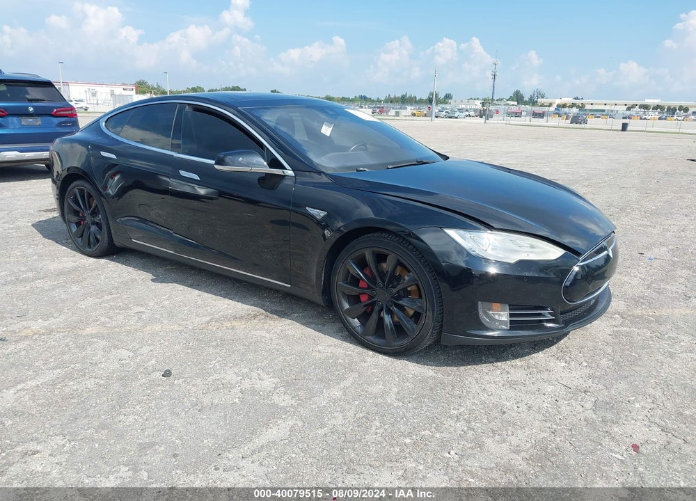 2015 TESLA MODEL S VIN: 5YJSA1H14FF099425