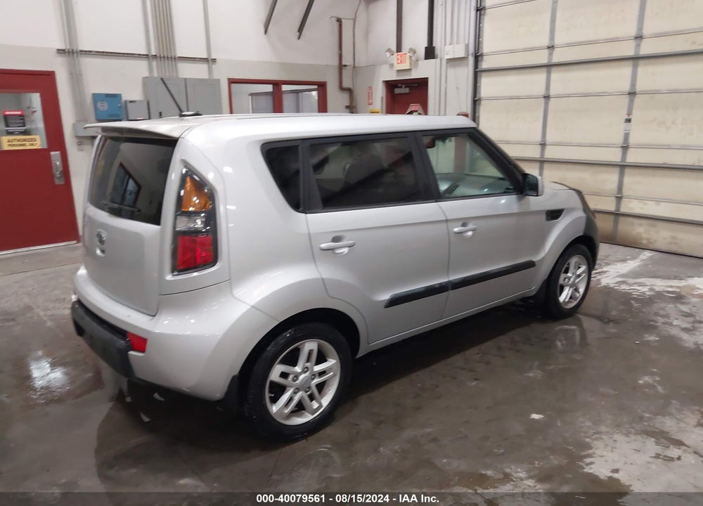 2011 KIA SOUL VIN: KNDJT2A22B7712687