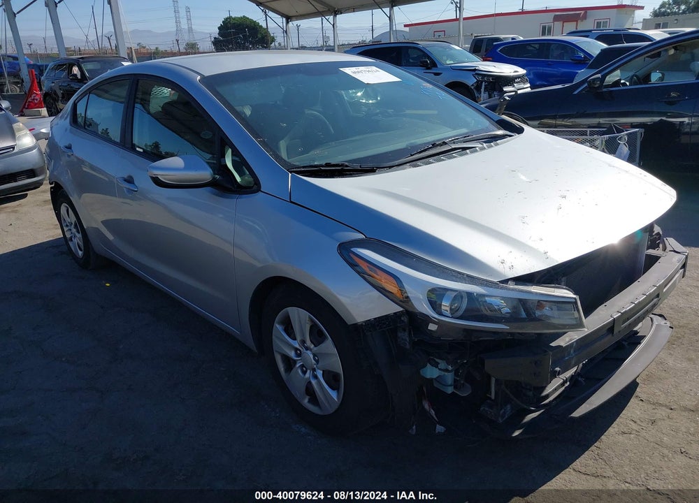 2018 KIA FORTE VIN: 3KPFL4A70JE198429
