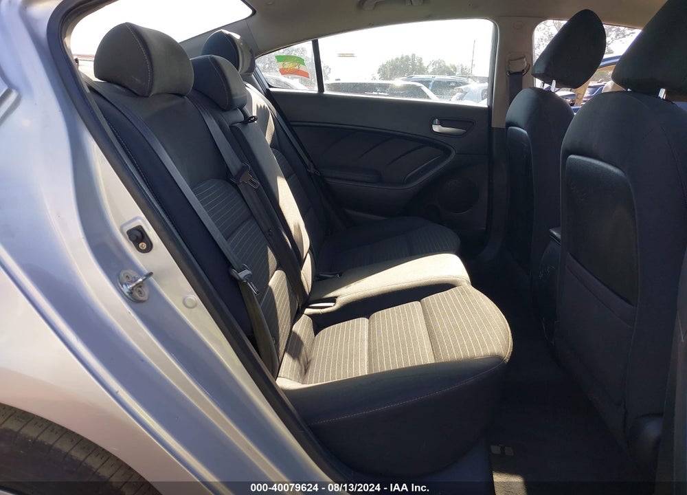 2018 KIA FORTE VIN: 3KPFL4A70JE198429