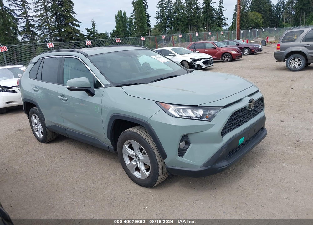 2020 TOYOTA RAV4 XLE VIN: 2T3W1RFV4LC038685