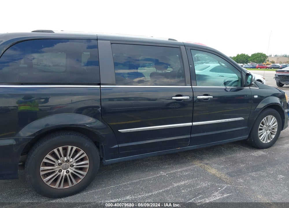 2014 CHRYSLER TOWN & COUNTRY TOURING-L 30TH ANNIVERSARY VIN: 2C4RC1CGXER192943