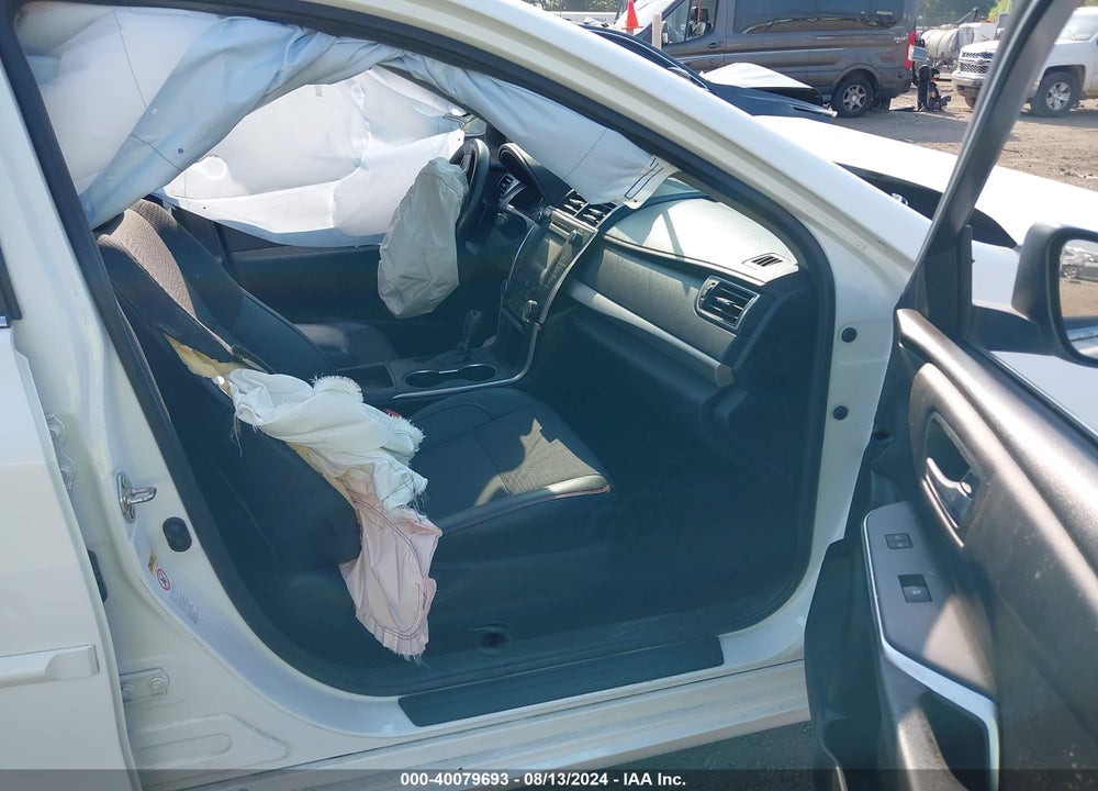 2017 TOYOTA CAMRY SE VIN: 4T1BF1FK5HU756767