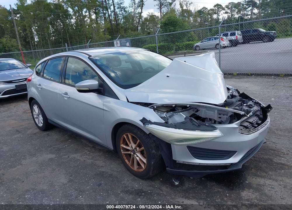 2015 FORD FOCUS SE VIN: 1FADP3K26FL307022