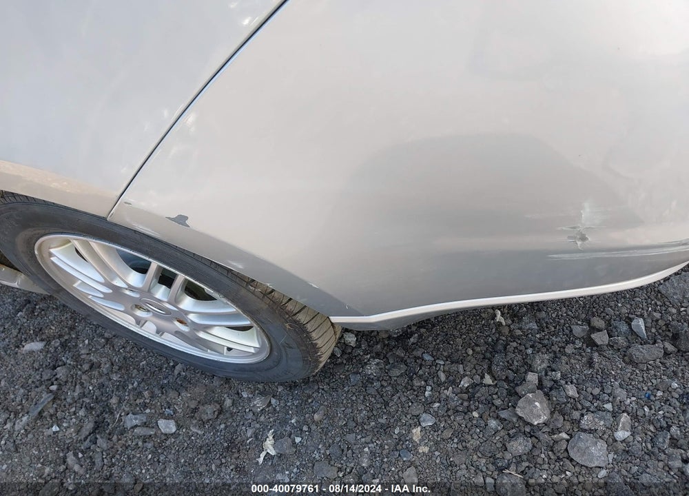 2010 FORD FOCUS VIN: 1FAHP3FN6AW224137