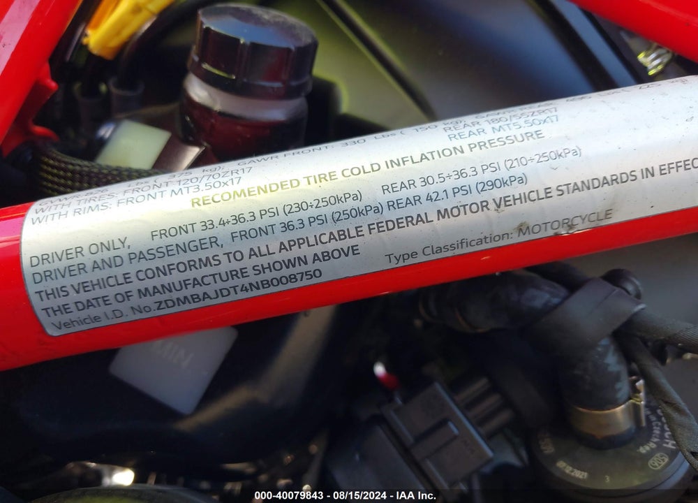 2022 DUCATI HYPERMOTARD 950/950 SP VIN: ZDMBAJDT4NB008750