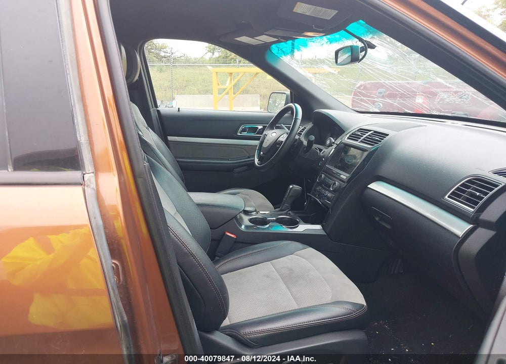 2017 FORD EXPLORER XLT VIN: 1FM5K8D88HGA69368