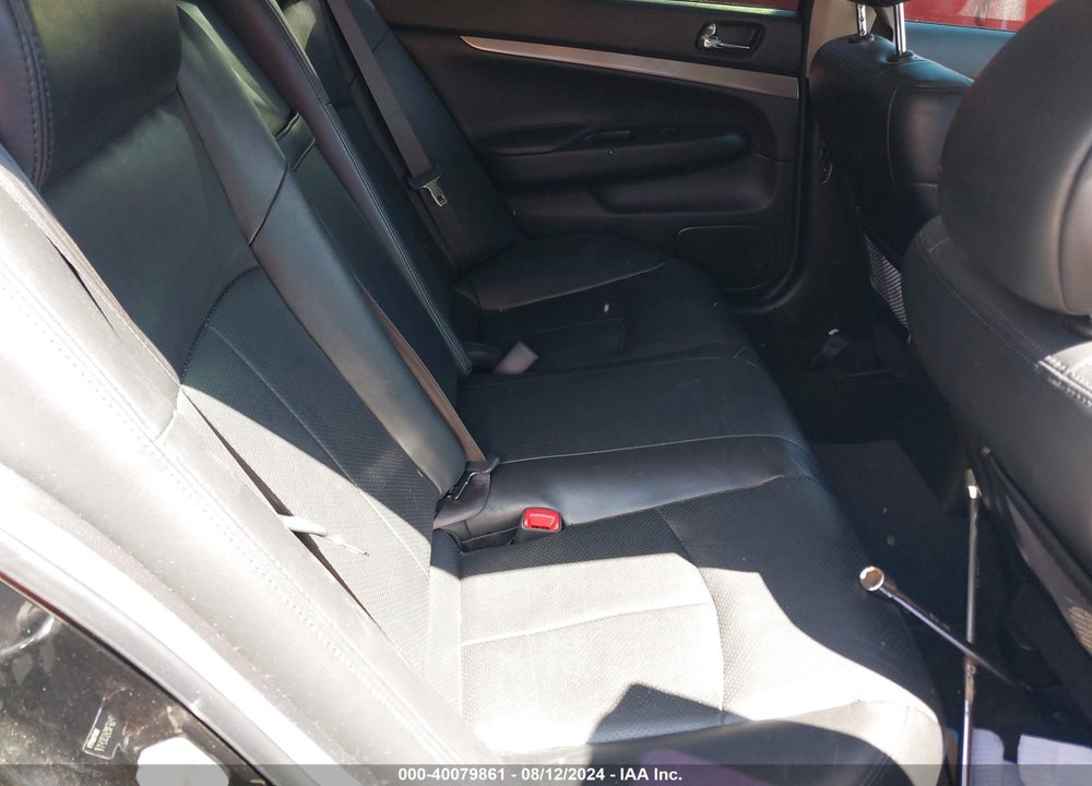 2015 INFINITI Q40 VIN: JN1CV6AP9FM503317