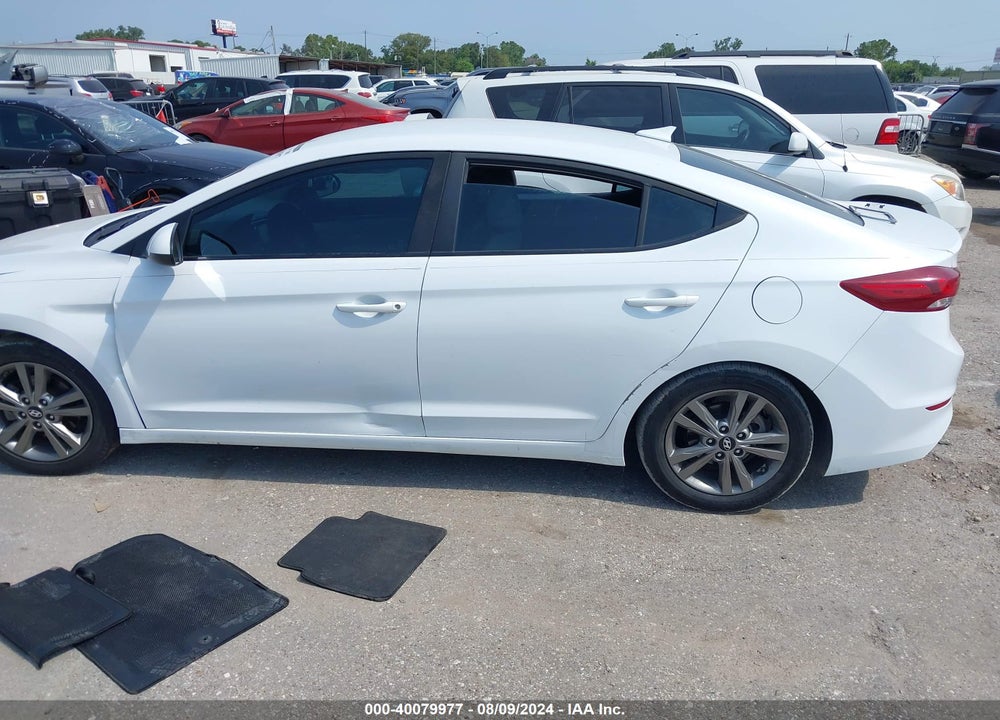 2018 HYUNDAI ELANTRA SEL VIN: 5NPD84LF3JH379288
