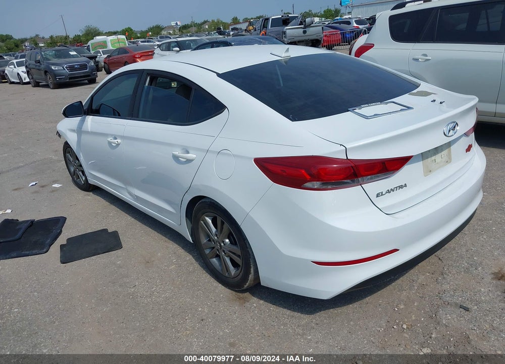2018 HYUNDAI ELANTRA SEL VIN: 5NPD84LF3JH379288