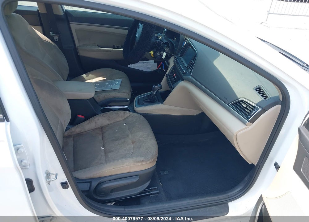 2018 HYUNDAI ELANTRA SEL VIN: 5NPD84LF3JH379288