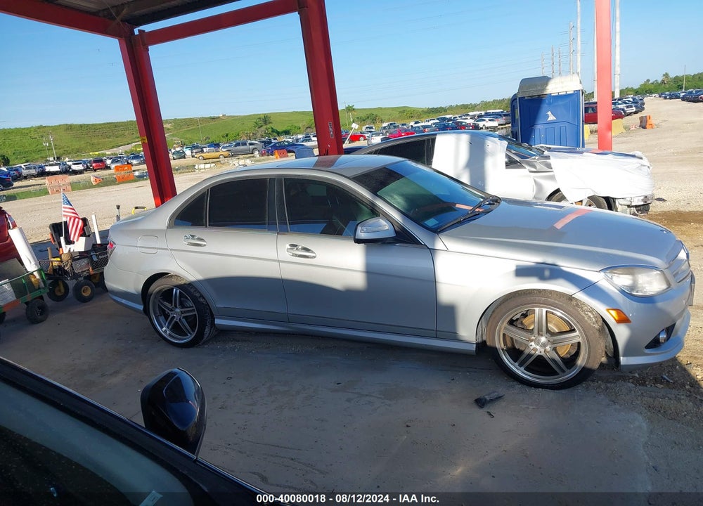 2009 MERCEDES-BENZ C 300 LUXURY 4MATIC/SPORT 4MATIC VIN: WDDGF81X09F208984