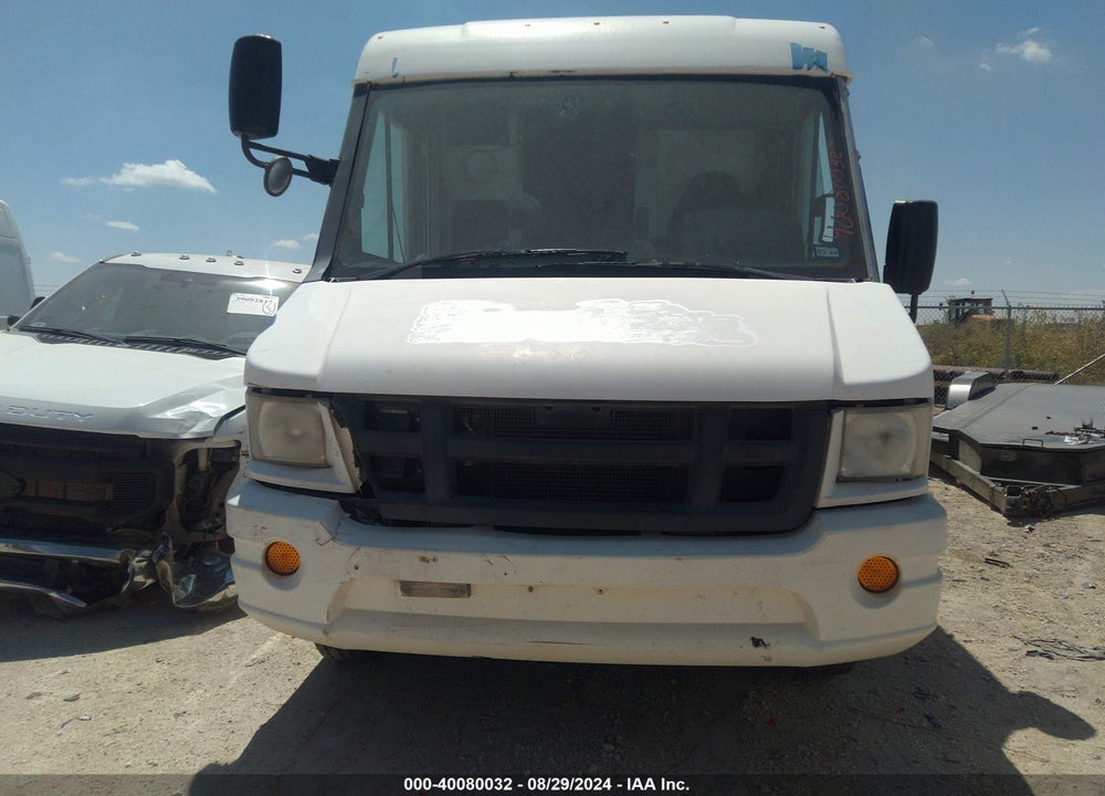 2013 ISUZU COMMERCIAL VAN VIN: JALB4T17XD7W01406