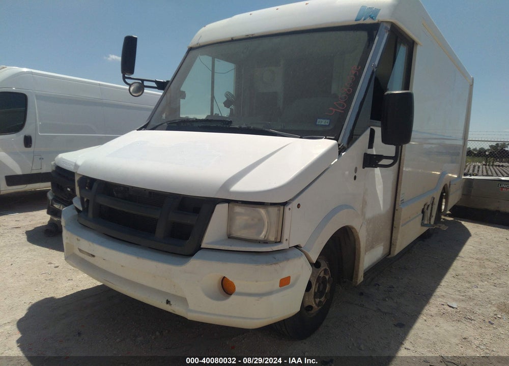 2013 ISUZU COMMERCIAL VAN VIN: JALB4T17XD7W01406