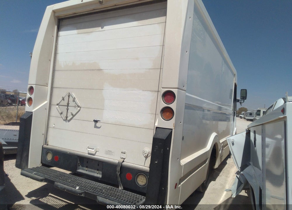 2013 ISUZU COMMERCIAL VAN VIN: JALB4T17XD7W01406