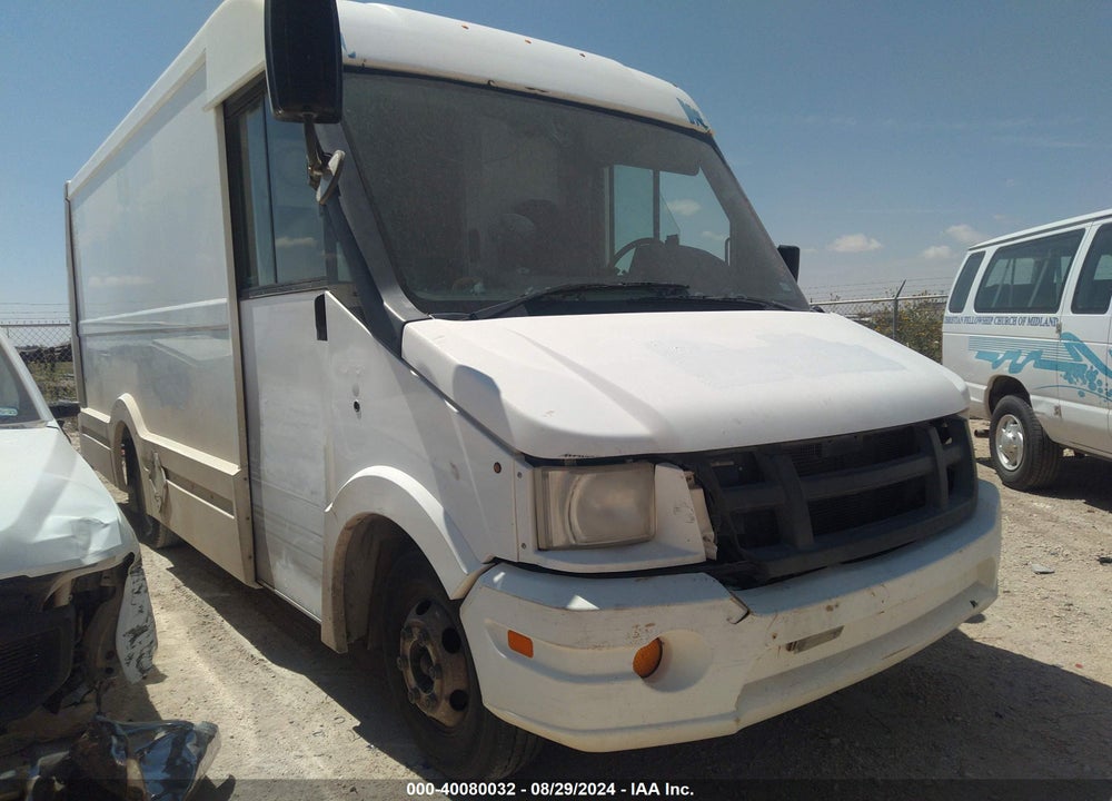 2013 ISUZU COMMERCIAL VAN VIN: JALB4T17XD7W01406