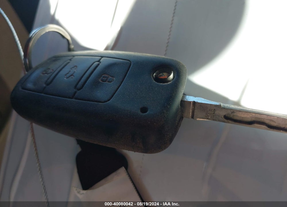 2011 VOLKSWAGEN JETTA 2.5L SE VIN: 3VWDX7AJXBM370608