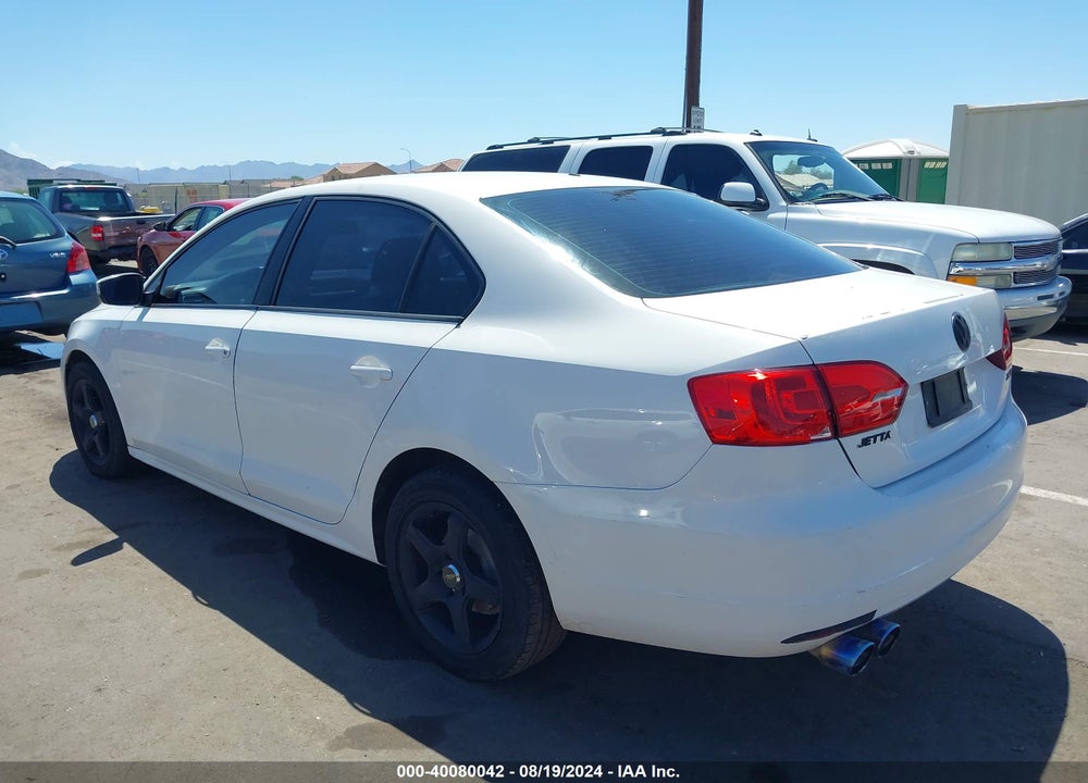 2011 VOLKSWAGEN JETTA 2.5L SE VIN: 3VWDX7AJXBM370608