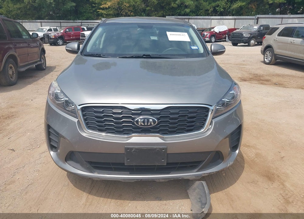 2019 KIA SORENTO 3.3L LX VIN: 5XYPG4A53KG492211
