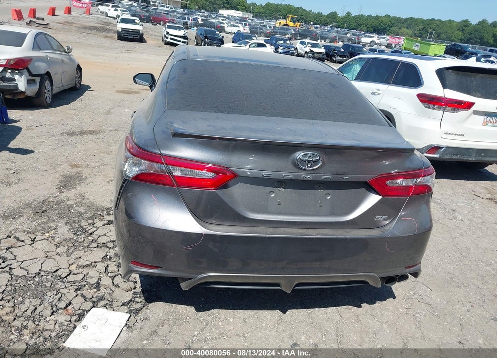2018 TOYOTA CAMRY SE VIN: 4T1B11HK5JU606627