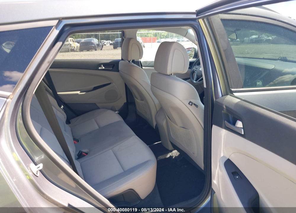 2018 HYUNDAI TUCSON SEL VIN: KM8J3CA47JU718732
