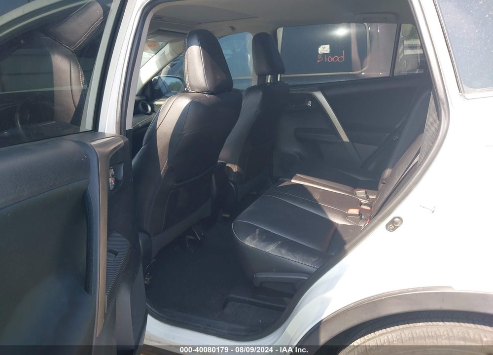 2015 TOYOTA RAV4 XLE VIN: 2T3WFREV3FW180211