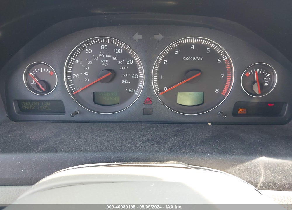 2004 VOLVO V70 2.4 VIN: YV1SW61T041425893