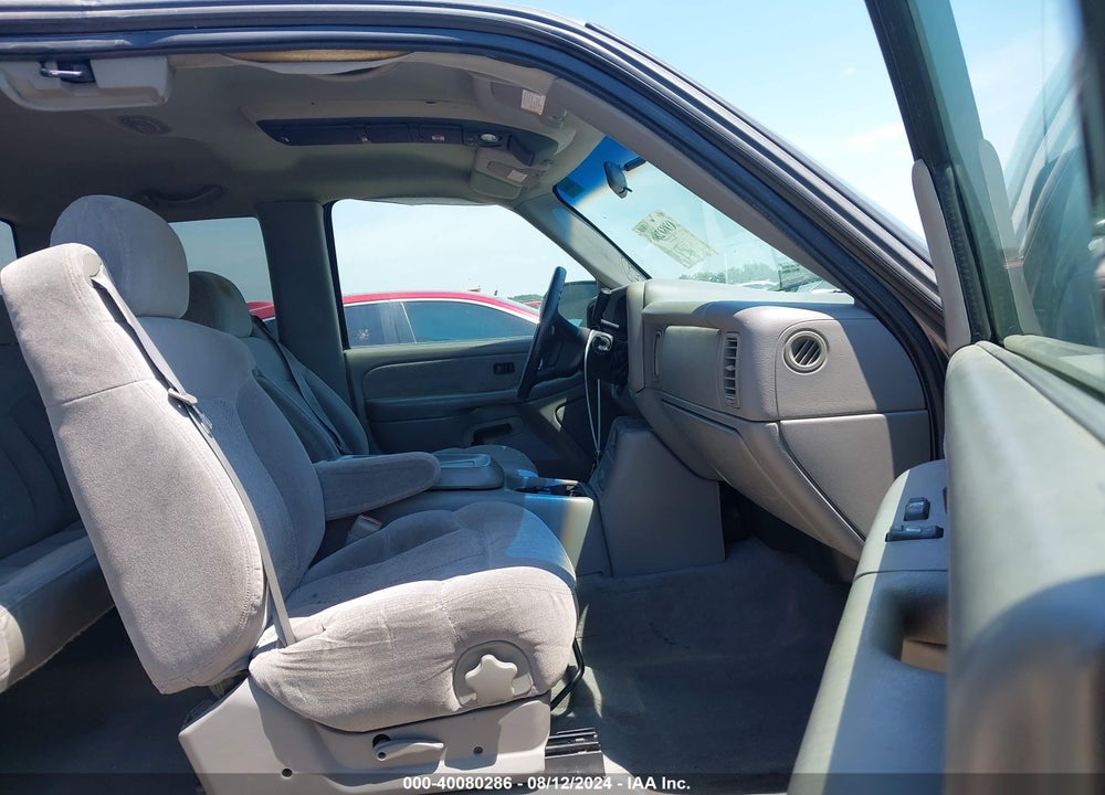 2000 CHEVROLET SILVERADO 1500 LS VIN: 1GCEC19T4YZ117927