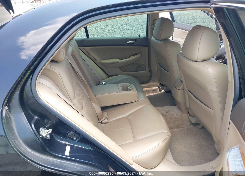 2005 HONDA ACCORD 3.0 EX VIN: 1HGCM66855A016201
