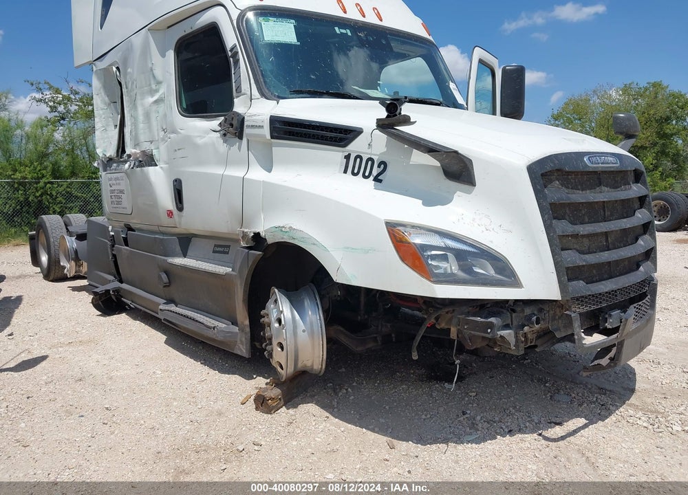 2020 FREIGHTLINER NEW CASCADIA 126 VIN: 3AKJHHDRXLSLH2302