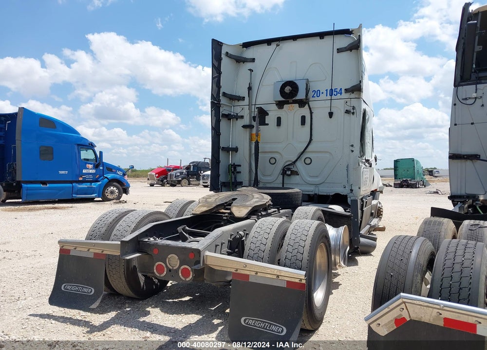 2020 FREIGHTLINER NEW CASCADIA 126 VIN: 3AKJHHDRXLSLH2302