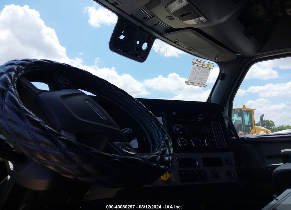 2020 FREIGHTLINER NEW CASCADIA 126 VIN: 3AKJHHDRXLSLH2302