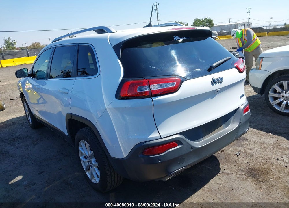 2017 JEEP CHEROKEE LATITUDE FWD VIN: 1C4PJLCS7HW653797